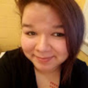 Meet your Posher, Stefany